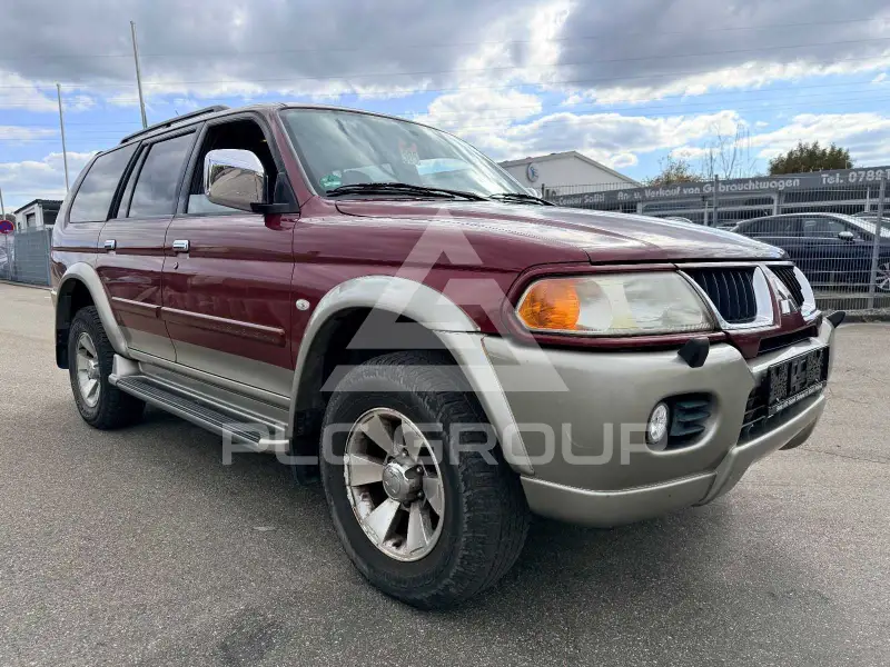 2006 Mitsubishi PAJARO