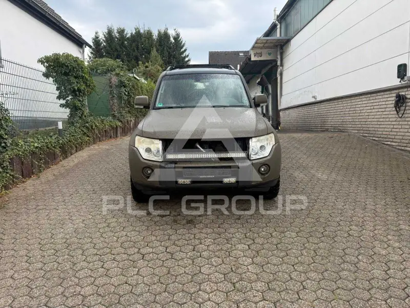2006 Mitsubishi PAJARO