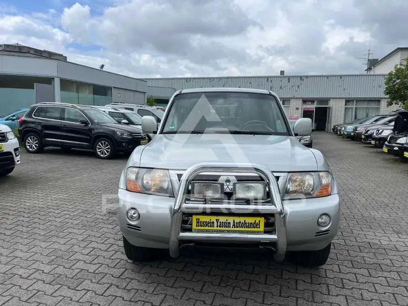 2006 Mitsubishi PAJARO
