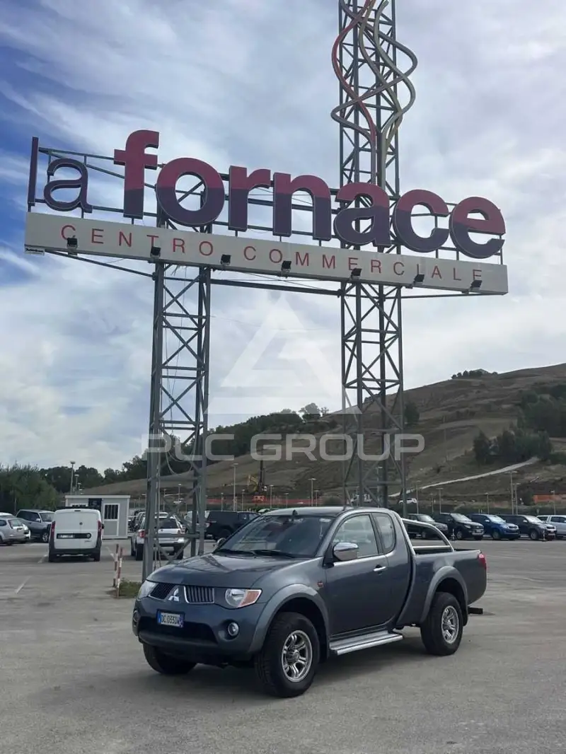 2006 Mitsubishi L200