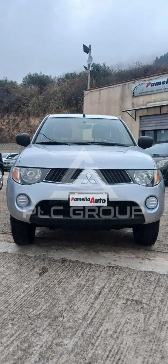 2006 Mitsubishi L200