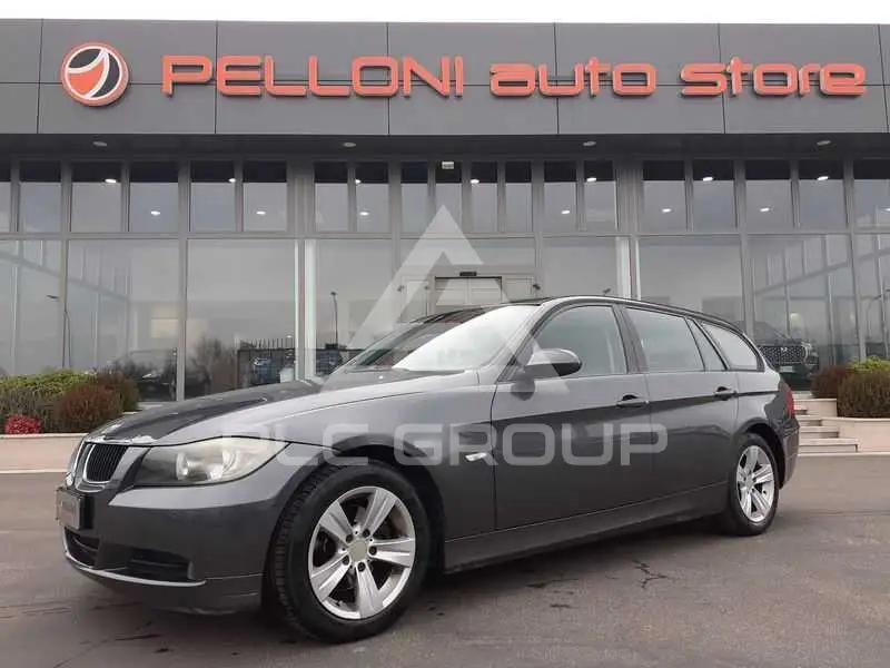 2006 BMW 320