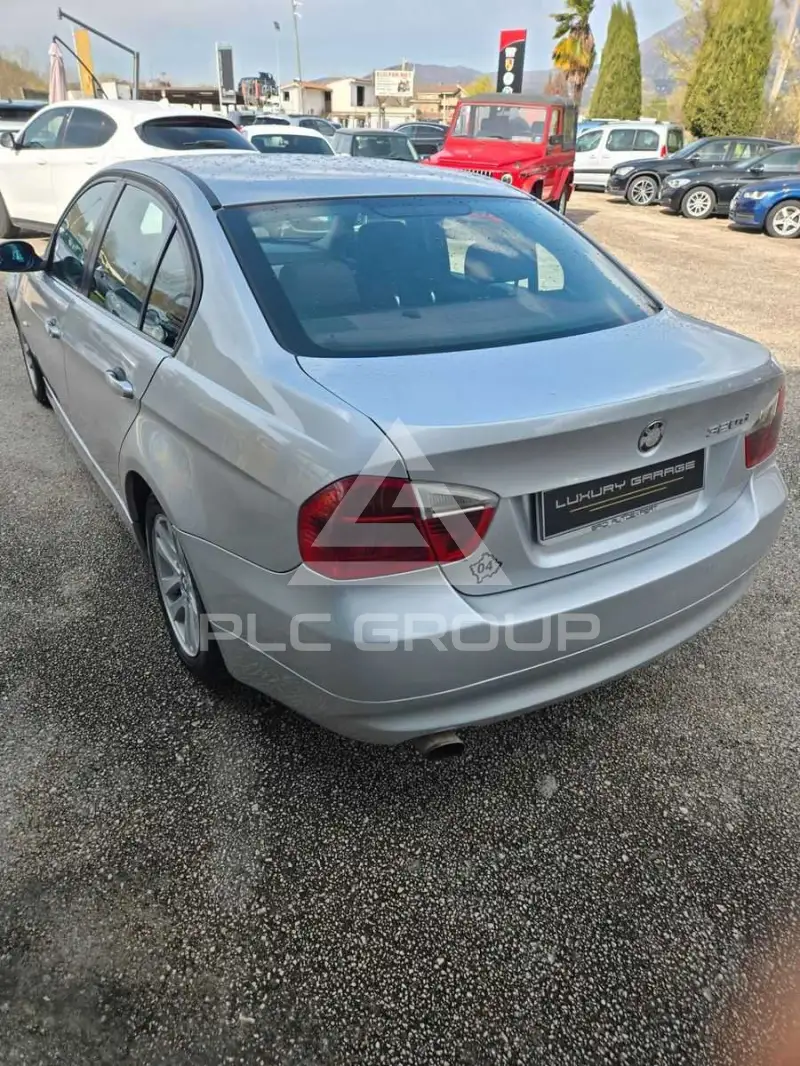 2006 BMW 320