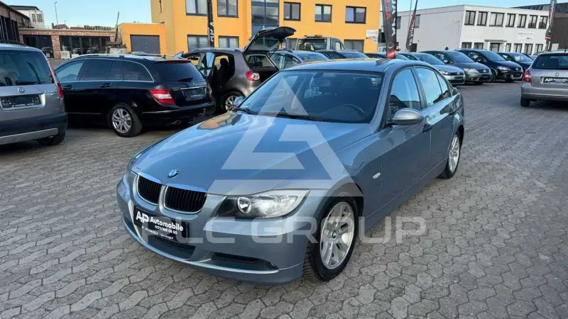 2006 BMW 318