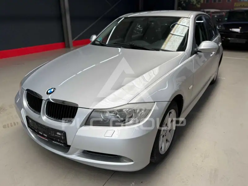 2006 BMW 318