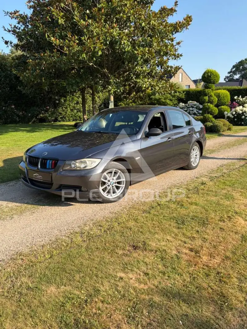 2006 BMW 318