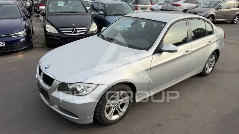 2006 BMW 318