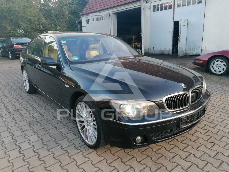2006 BMW 745