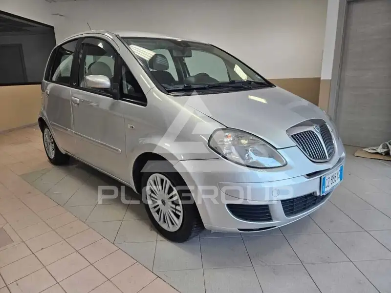 2006 Lancia Musa
