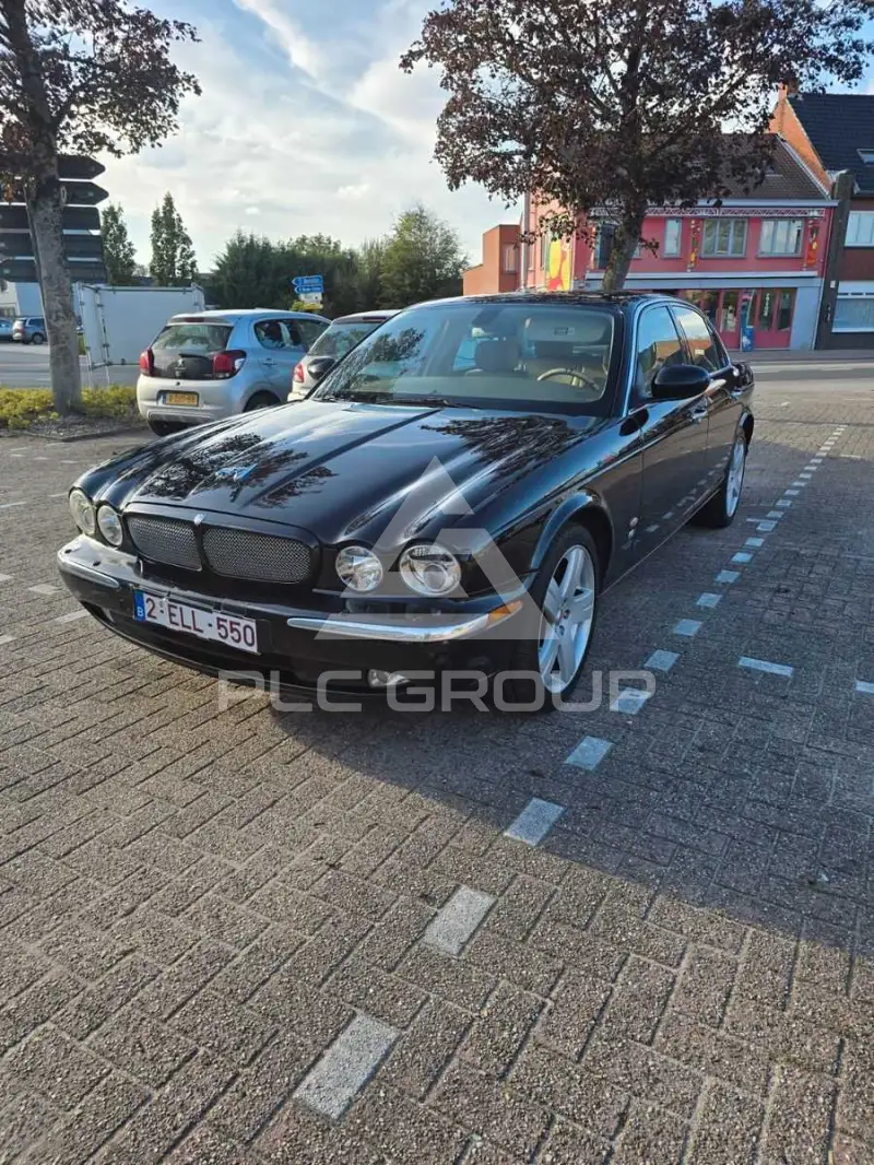 2006 Jaguar XJR