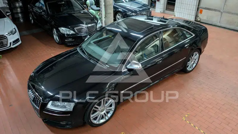 2006 Audi S8