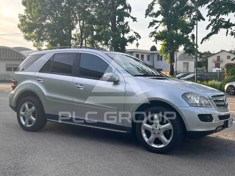 2006 Mercedes Benz ML 320