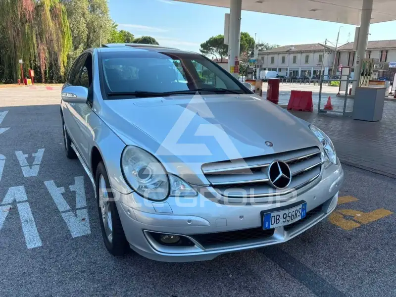 2006 Mercedes Benz R 320