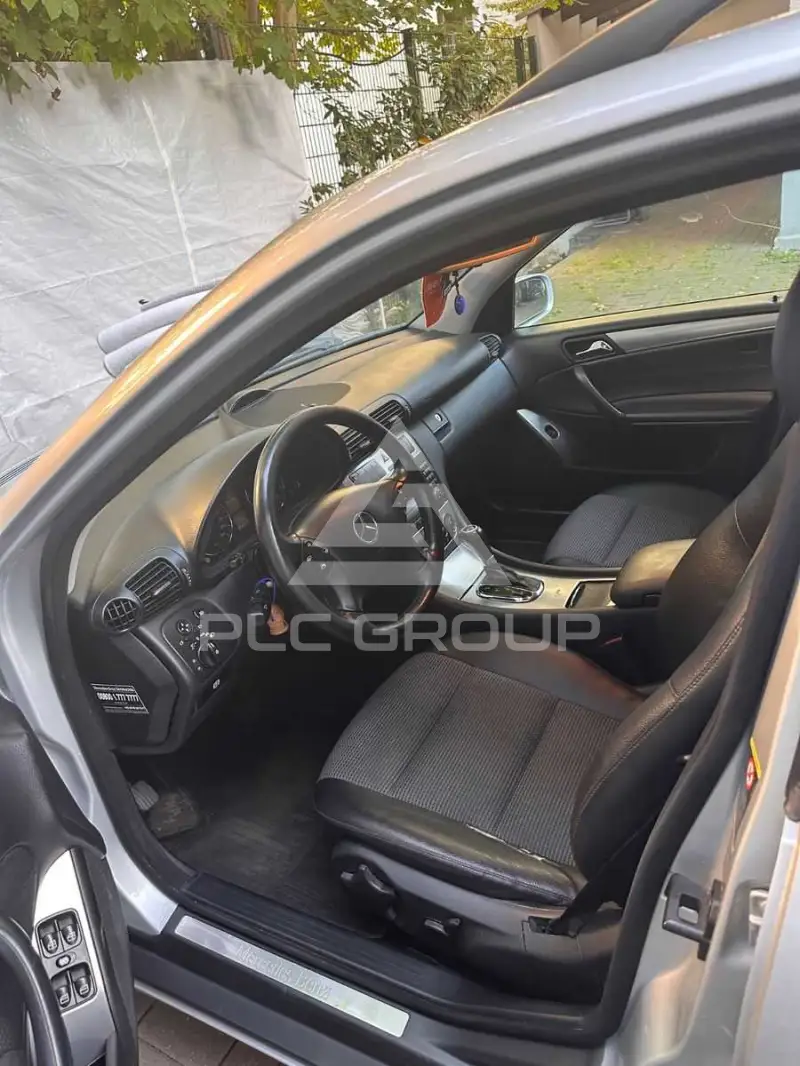 2006 Mercedes Benz 220