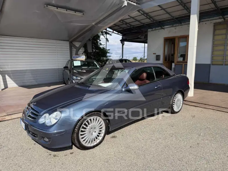 2006 Mercedes Benz CLK 320
