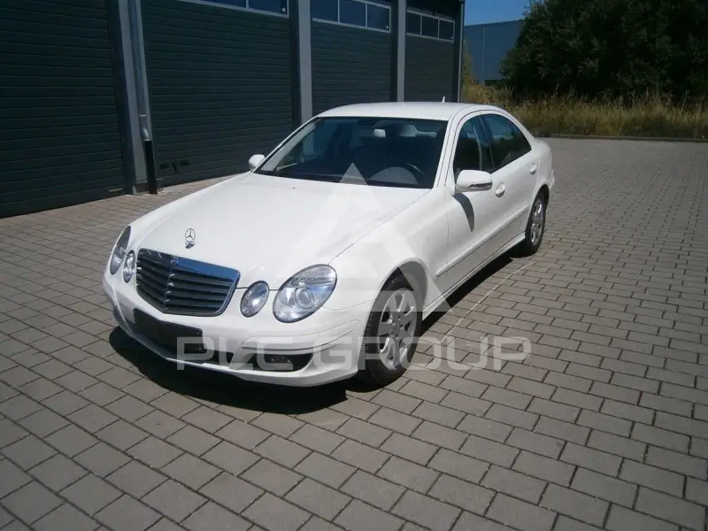 2006 Mercedes Benz E 200