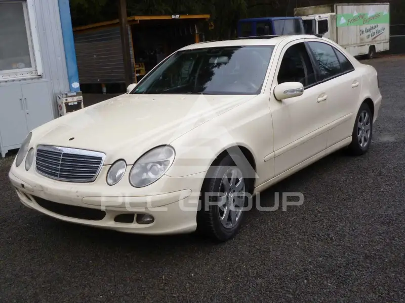 2006 Mercedes Benz E 200