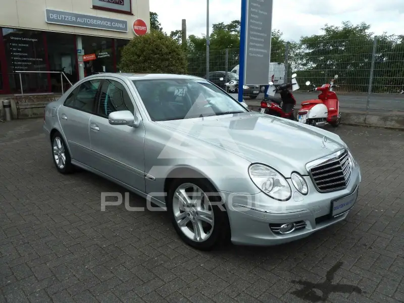 2006 Mercedes Benz E 200