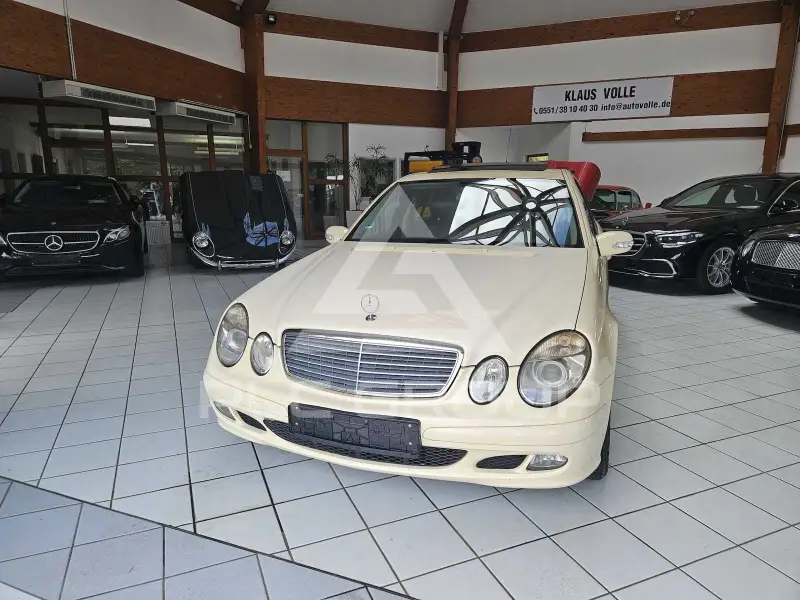 2006 Mercedes Benz E 200