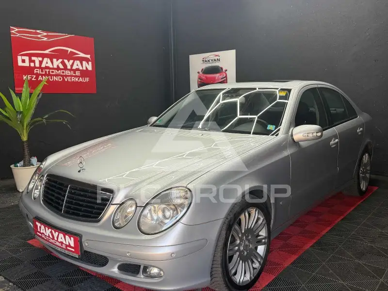 2006 Mercedes Benz E 200