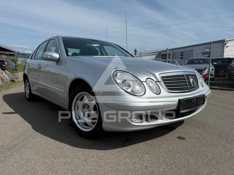 2006 Mercedes Benz E 200