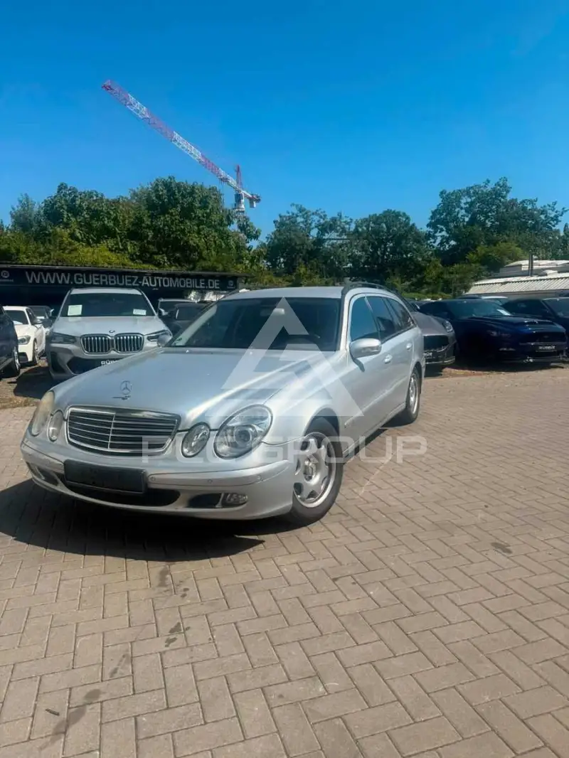 2006 Mercedes Benz E 220