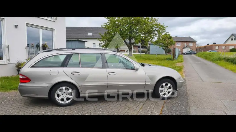2006 Mercedes Benz E 220