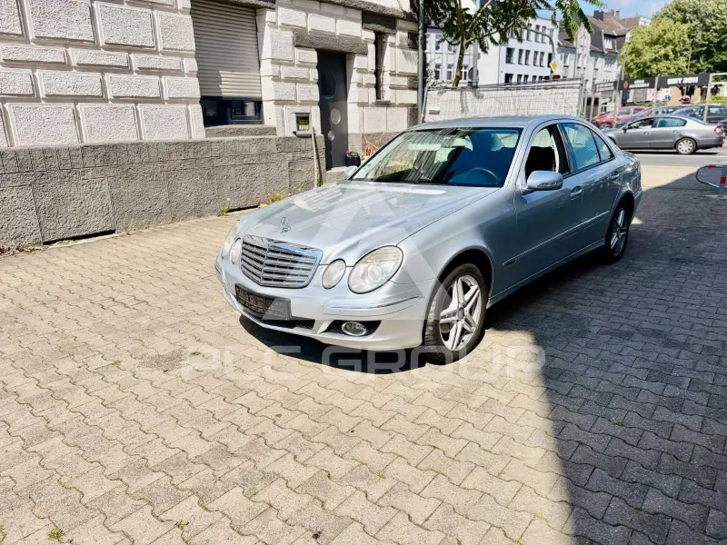 2006 Mercedes Benz E 220