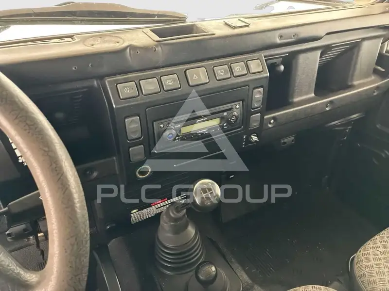 2006 Land Rover DEFENDER
