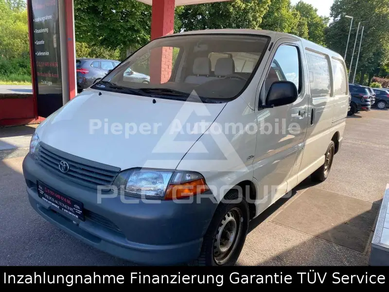 2006 Toyota Hiace