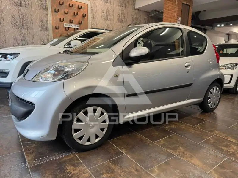 2006 Peugeot 107