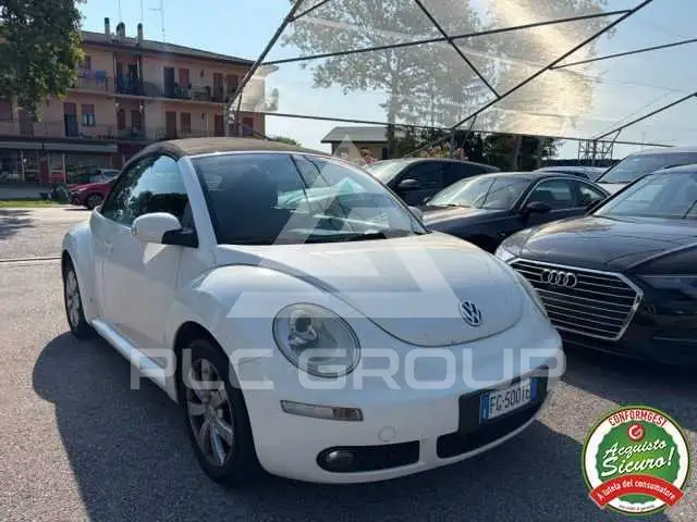 2006 Volkswagen BEETLE