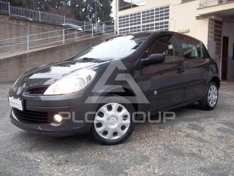 2006 Renault Clio