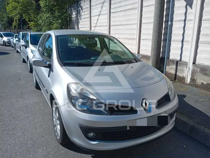 2006 Renault Clio