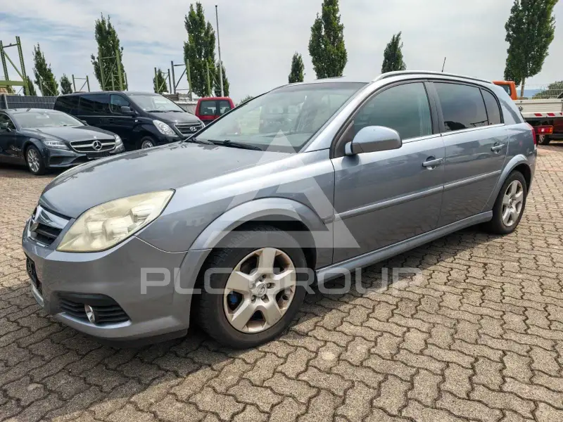2006 Opel Signum