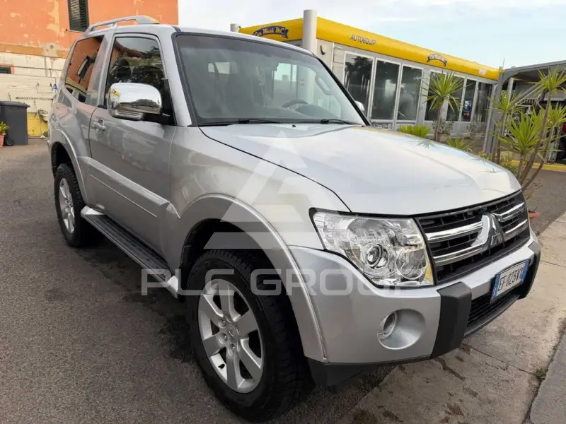 2007 Mitsubishi PAJARO