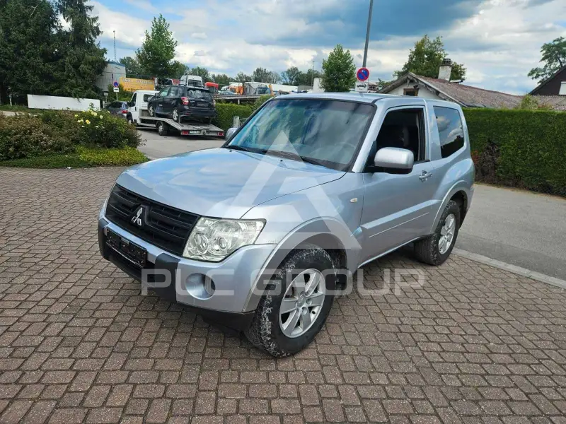 2007 Mitsubishi PAJARO