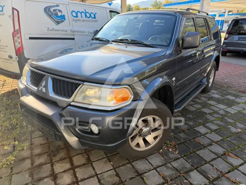2007 Mitsubishi PAJARO