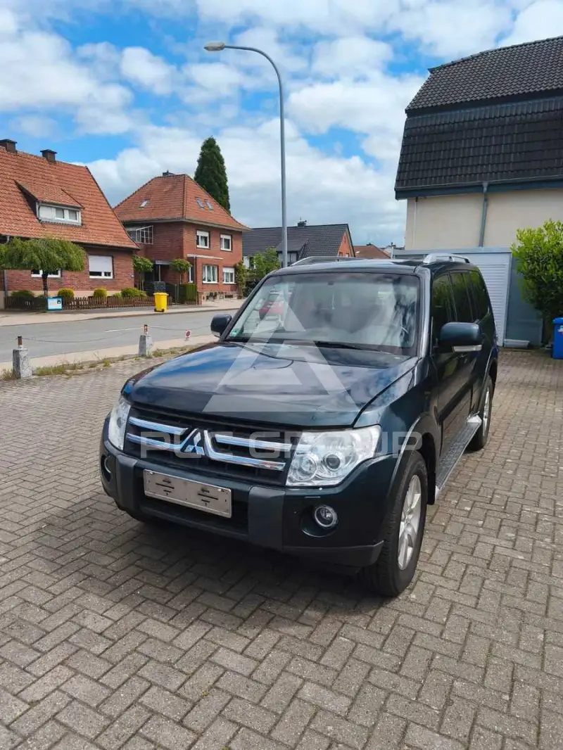 2007 Mitsubishi PAJARO