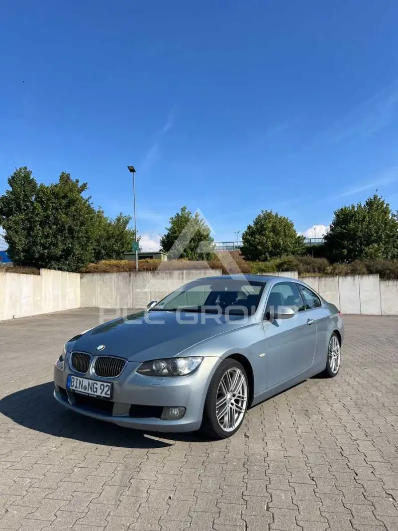 2007 BMW 325