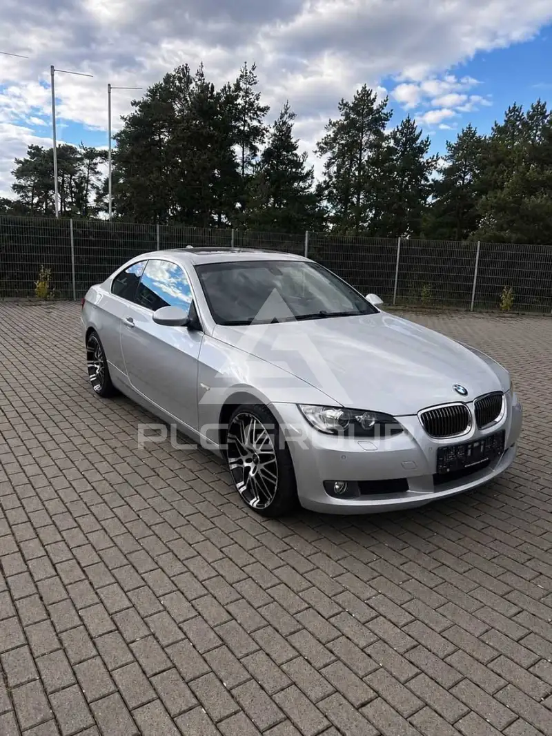 2007 BMW 330