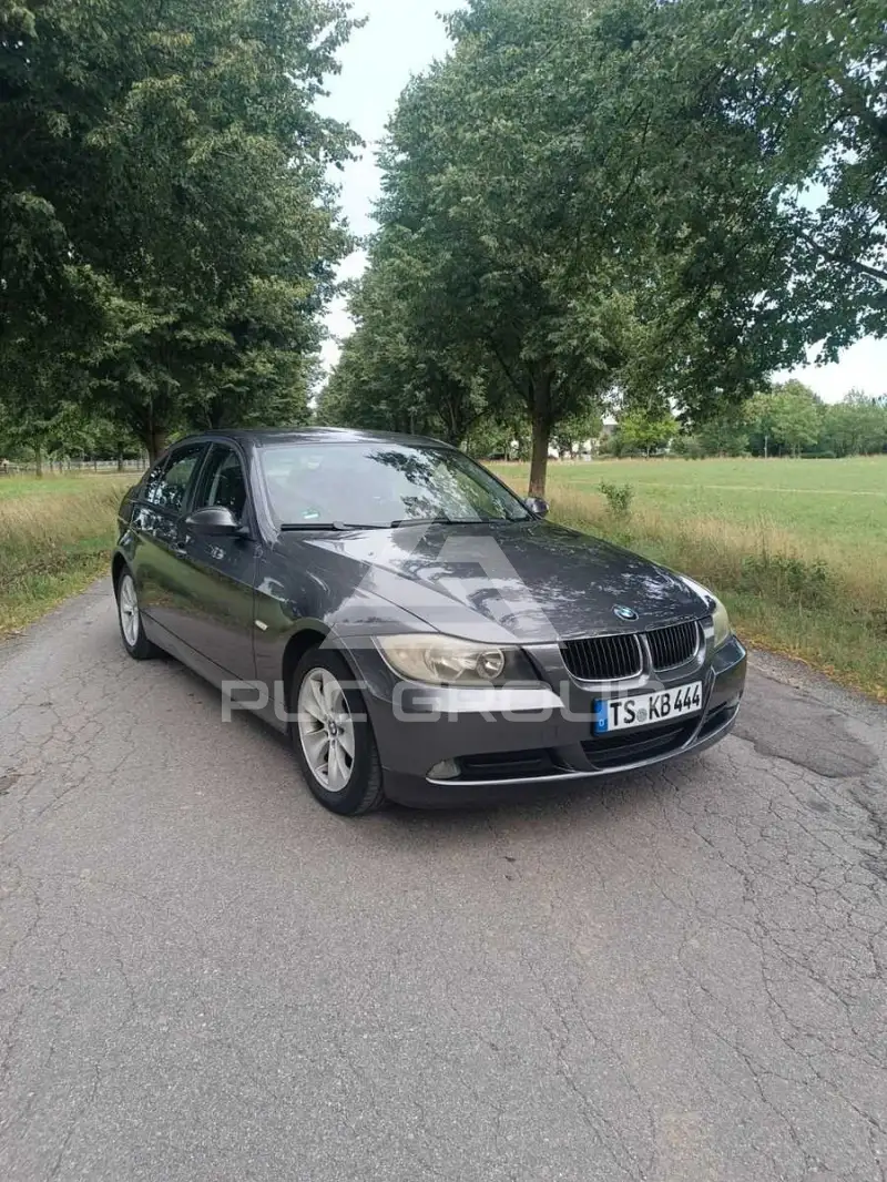 2007 BMW 318