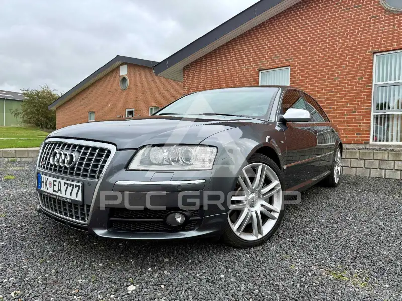 2007 Audi S8