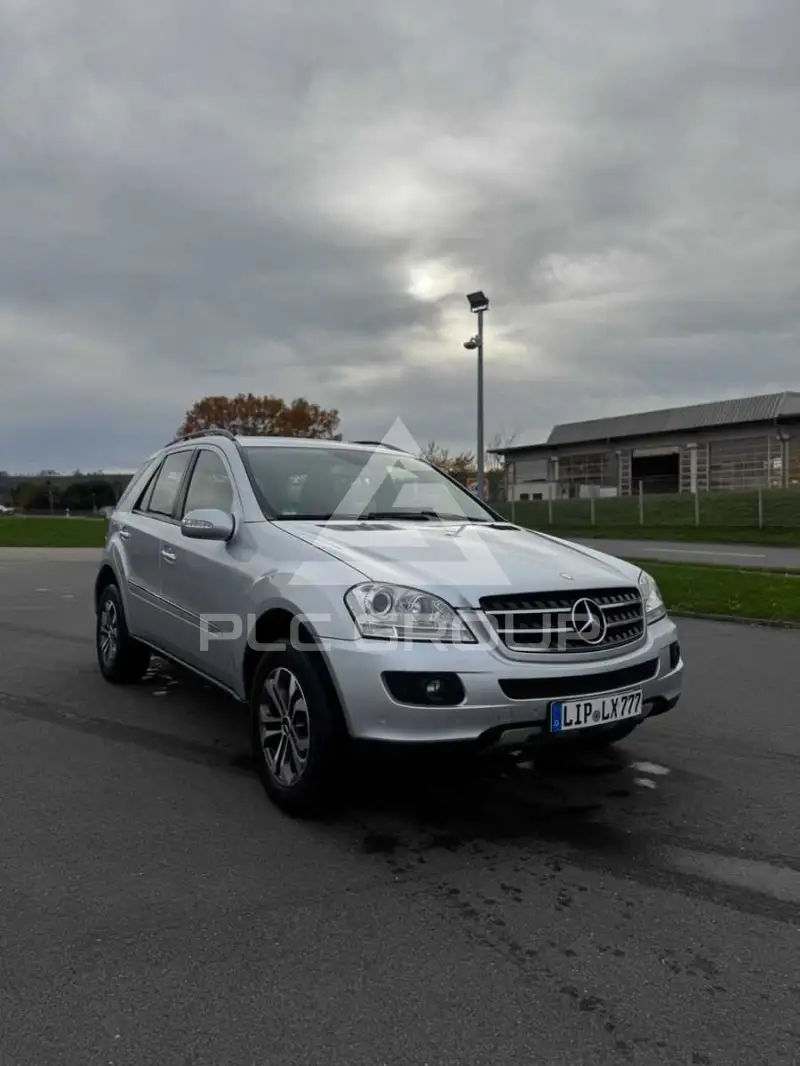 2007 Mercedes Benz 320