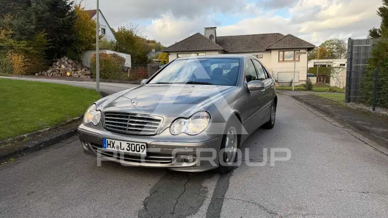 2007 Mercedes Benz 220
