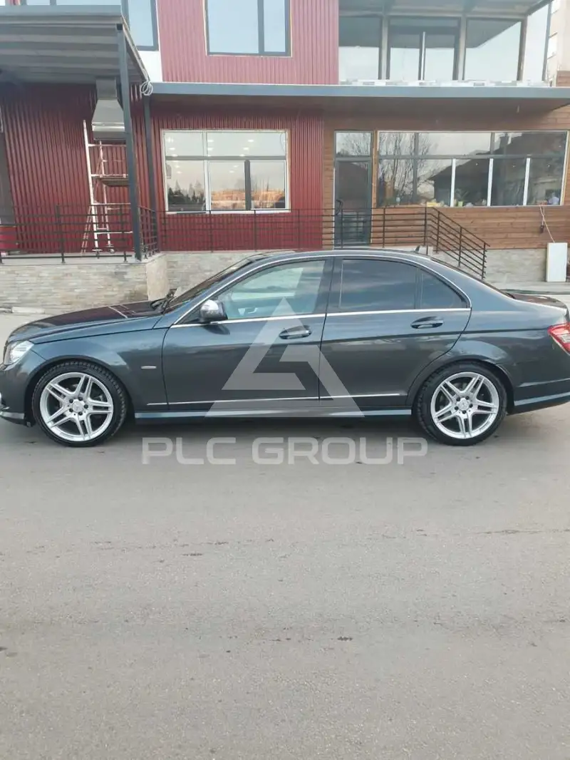 2007 Mercedes Benz 220