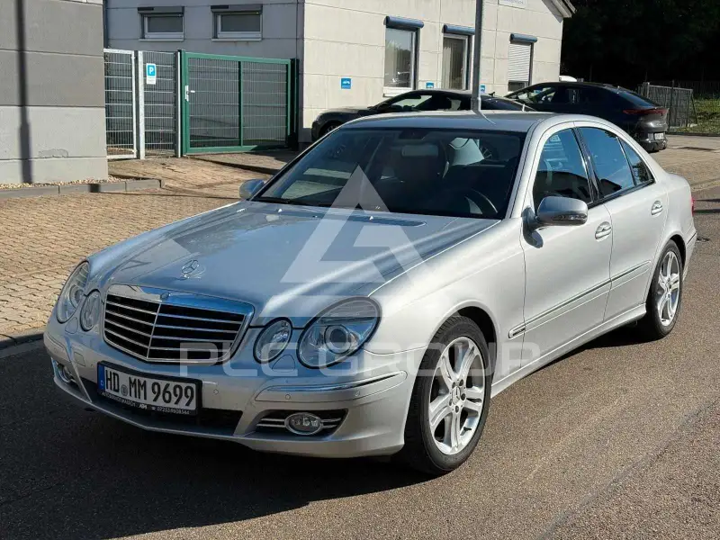 2007 Mercedes Benz E 200