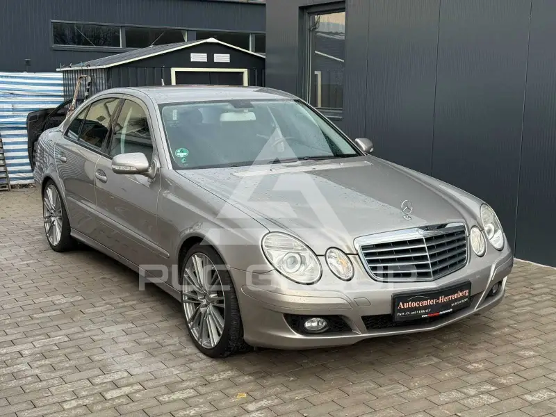 2007 Mercedes Benz E 200