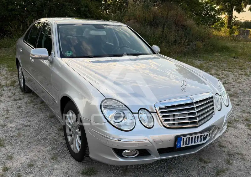 2007 Mercedes Benz E 200