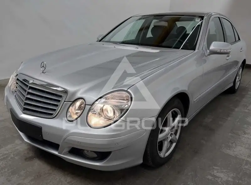 2007 Mercedes Benz E 200